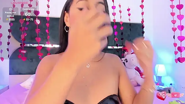 Victoria west online show from February 10, 11:46 am