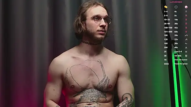 Snapshot of pleasure8869 chatting on February 27, 3:26 pm pleasure8869 online show from February 27, 3:26 pm