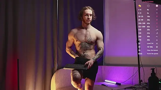 Snapshot of pleasure8869 chatting on March 5, 10:00 am pleasure8869 online show from March 5, 10:00 am