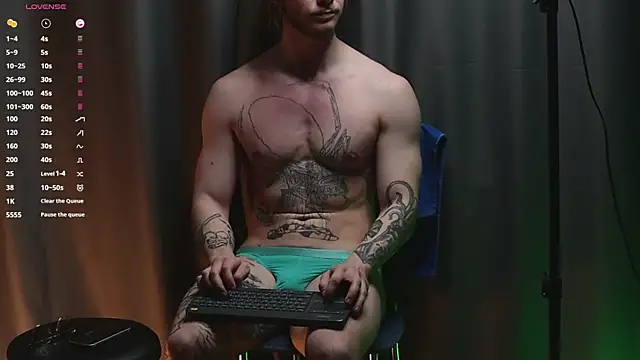 Snapshot of pleasure8869 chatting on March 12, 11:32 am pleasure8869 online show from March 12, 11:32 am