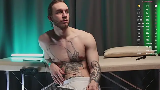 Snapshot of pleasure8869 chatting on February 25, 4:46 am pleasure8869 online show from February 25, 4:46 am