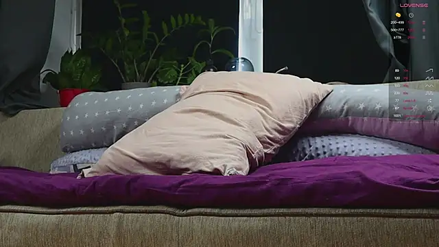 Snapshot of pleasure8869 chatting on September 11, 5:07 am pleasure8869 online show from September 11, 5:07 am