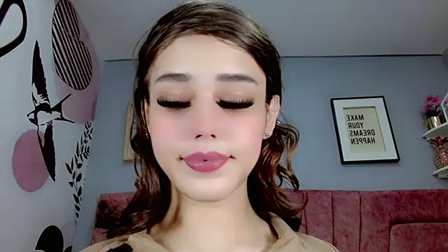 ValeriaAguilar online show from January 18, 9:45 pm