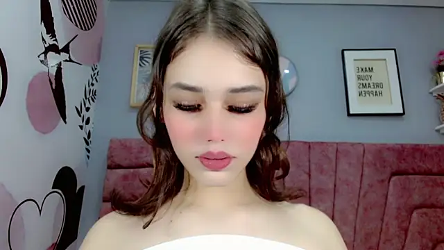 ValeriaAguilar online show from March 10, 8:45 pm