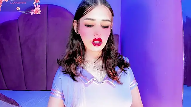 ValeriaAguilar online show from April 3, 9:54 pm