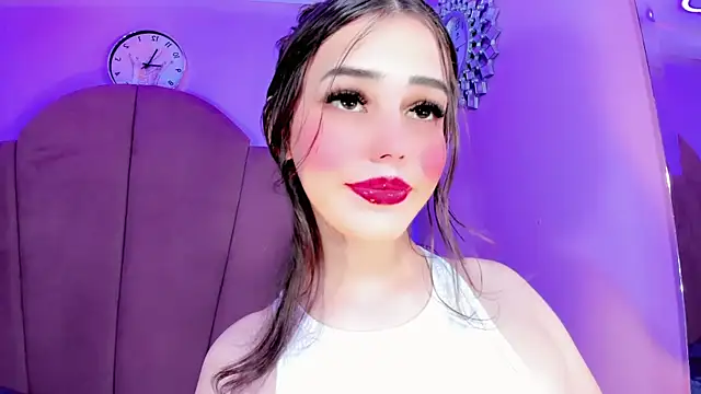 ValeriaAguilar online show from September 28, 9:22 pm