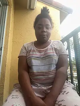 Snapshot of JCCaramelbarbie1 chatting on October 17, 2:08 pm JCCaramelbarbie1 online show from October 17, 2:08 pm