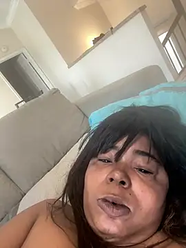 Snapshot of JCCaramelbarbie1 chatting on April 19, 2:18 pm JCCaramelbarbie1 online show from April 19, 2:18 pm