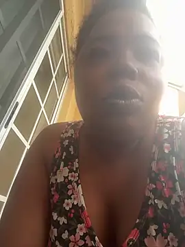 Snapshot of JCCaramelbarbie1 chatting on April 2, 2:02 pm JCCaramelbarbie1 online show from April 2, 2:02 pm