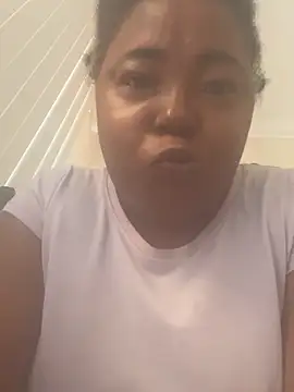 Snapshot of JCCaramelbarbie1 chatting on July 6, 12:56 pm JCCaramelbarbie1 online show from July 6, 12:56 pm