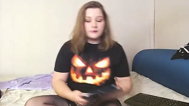 Snapshot of Casperswhxxx chatting on November 1, 6:30 am Casperswhxxx online show from November 1, 6:30 am