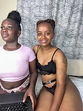 Doublefreaks online show from February 6, 11:45 pm