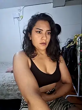 Snapshot of Thaliacooper_ chatting on February 1, 11:37 pm Thaliacooper online show from February 1, 11:37 pm