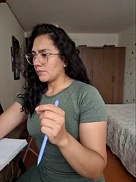 Snapshot of Thaliacooper_ chatting on October 29, 5:34 pm Thaliacooper online show from October 29, 5:34 pm