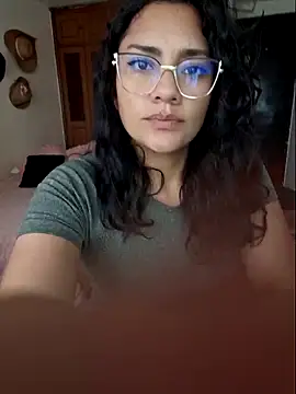 Snapshot of Thaliacooper_ chatting on September 19, 6:23 pm Thaliacooper online show from September 19, 6:23 pm