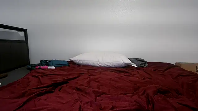 QueenLolaX online show from February 9, 6:00 am