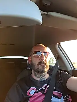 Snapshot of teddy79good chatting on October 17, 3:47 pm teddy79good online show from October 17, 3:47 pm