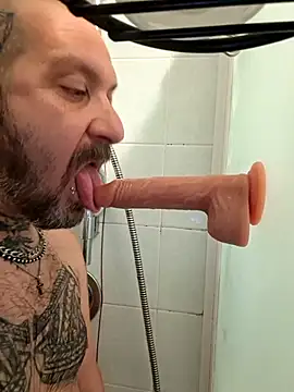 Snapshot of teddy79good chatting on December 20, 1:03 pm teddy79good online show from December 20, 1:03 pm