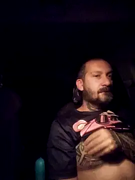 Snapshot of teddy79good chatting on October 3, 3:41 am teddy79good online show from October 3, 3:41 am