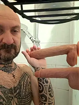 Snapshot of teddy79good chatting on December 15, 4:46 pm teddy79good online show from December 15, 4:46 pm