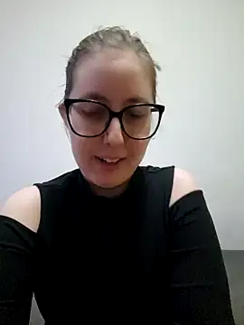 Sarah459 online show from June 30, 10:32 pm