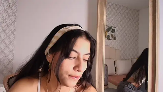 Snapshot of Susana_Sanchez chatting on June 12, 11:41 am Susana Sanchez online show from June 12, 11:41 am