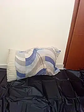 Kiras93 online show from October 19, 2:09 pm