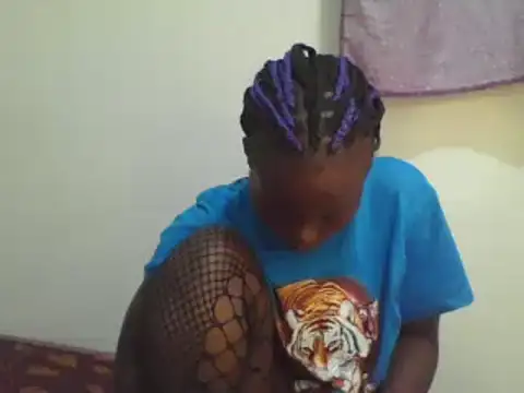 Snapshot of ebony_curvedass chatting on November 15, 4:11 pm ebony curvedass online show from November 15, 4:11 pm