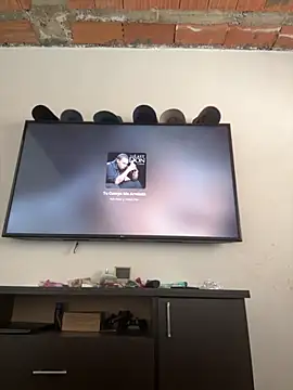 Snapshot of msschloee_ chatting on November 16, 6:12 pm msschloee online show from November 16, 6:12 pm