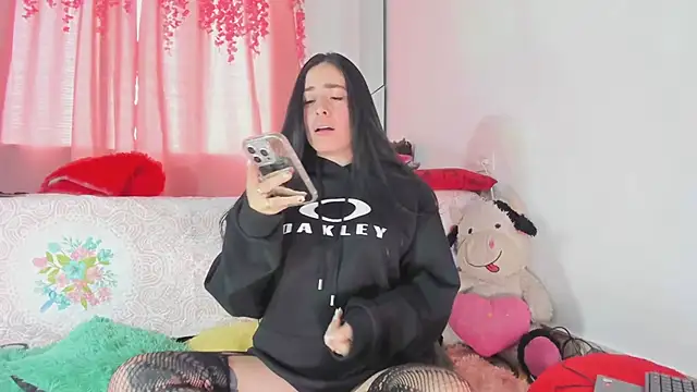 Snapshot of msschloee_ chatting on September 30, 9:54 pm msschloee online show from September 30, 9:54 pm