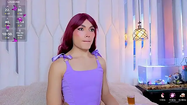 Megan Do Santos online show from April 4, 8:26 pm