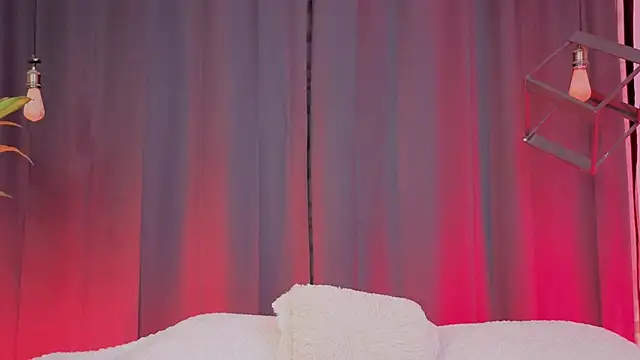 Megan Do Santos online show from October 22, 8:19 pm