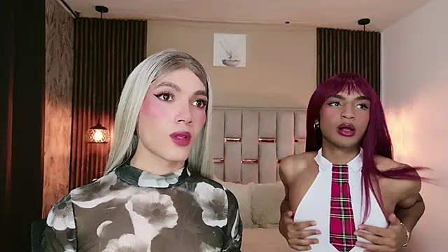 Megan Do Santos online show from February 6, 8:38 pm