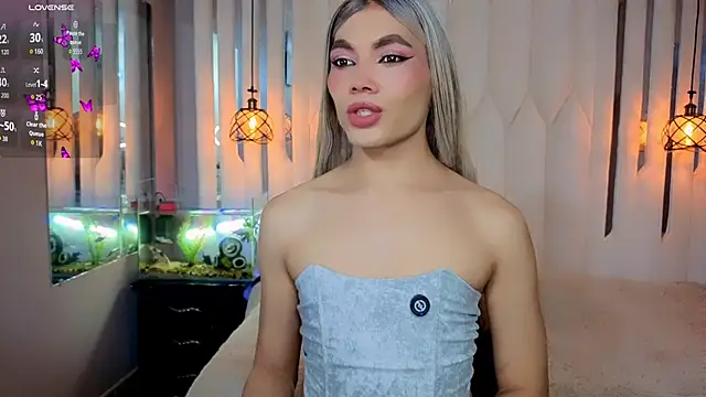 Snapshot of Megan_Do_Santos chatting on May 15, 1:09 pm Megan Do Santos online show from May 15, 1:09 pm