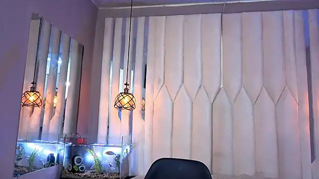 Snapshot of Megan_Do_Santos chatting on May 23, 7:46 pm Megan Do Santos online show from May 23, 7:46 pm
