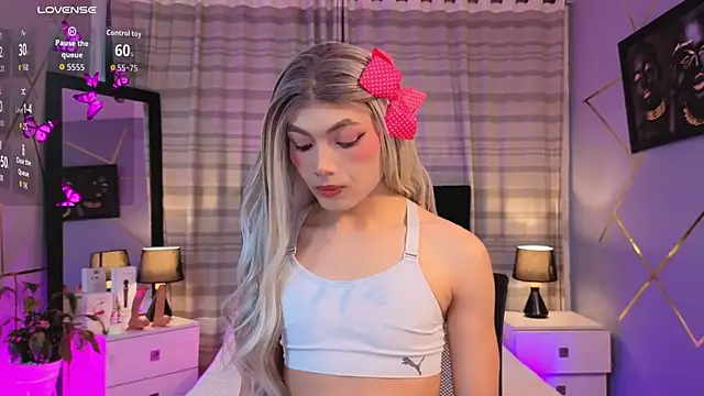 Megan Do Santos online show from November 10, 8:47 pm