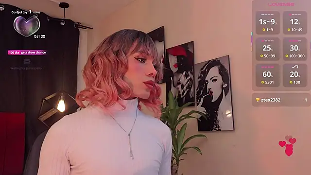 Megan Do Santos online show from October 10, 8:09 pm