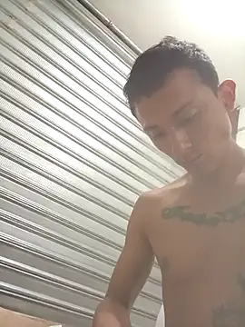 Snapshot of jgcolombia17 chatting on February 25, 6:25 am jgcolombia17 online show from February 25, 6:25 am