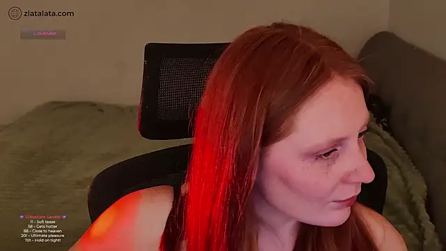 Snapshot of FENIX_ZLA chatting on October 22, 11:31 am FENIX ZLA online show from October 22, 11:31 am