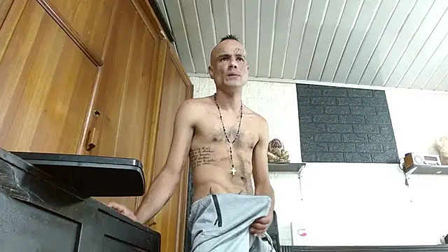 Snapshot of GeorgeZarrate chatting on September 24, 8:48 pm GeorgeZarrate online show from September 24, 8:48 pm