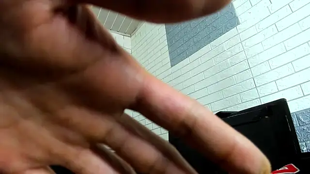 GeorgeZarrate online show from April 18, 1:30 am