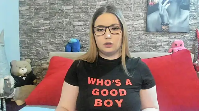 kalindahot online show from March 4, 7:10 pm