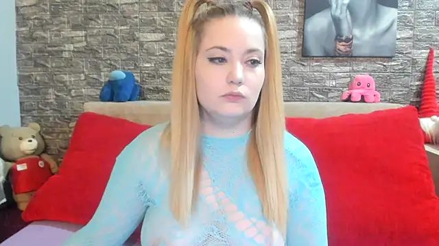 Snapshot of kalindahot chatting on October 18, 10:34 pm kalindahot online show from October 18, 10:34 pm
