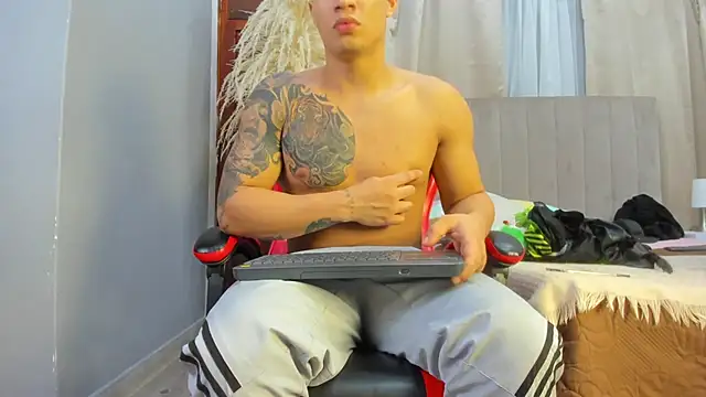 angel adamx online show from October 17, 3:10 am