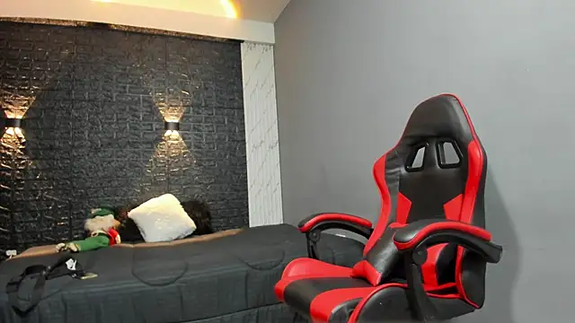 taurus boy1 online show from December 3, 11:14 pm