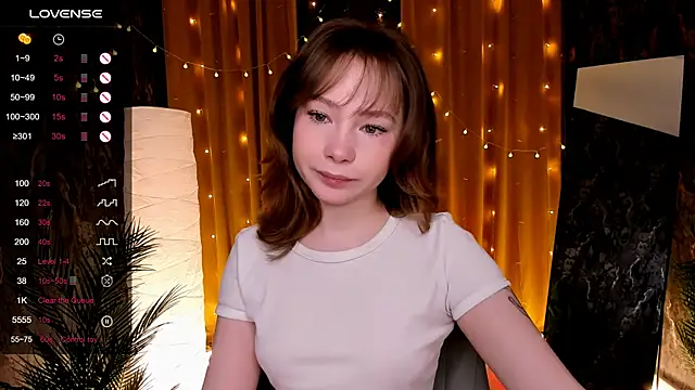 LanaBlu  online show from February 11, 2:33 am