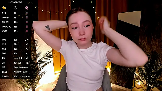 LanaBlu  online show from November 28, 2:23 am