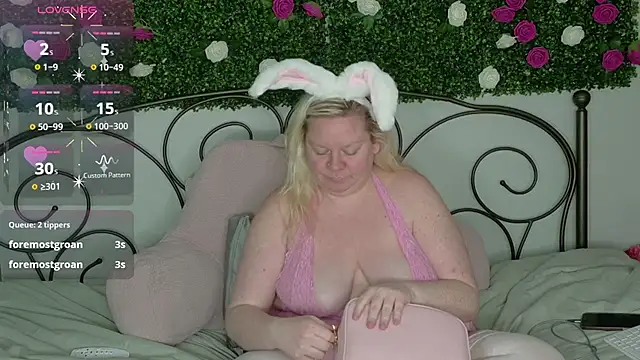 siennaxluxx online show from April 5, 3:35 am