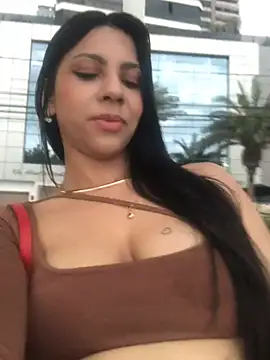 Snapshot of bellinii07 chatting on December 29, 8:22 am bellinii07 online show from December 29, 8:22 am