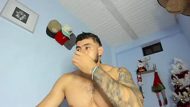 Snapshot of _Poseidon1_ chatting on February 10, 3:38 am Poseidon1 online show from February 10, 3:38 am